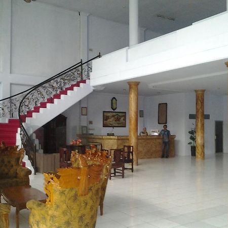 Hotel Indonesia Pekalongan Esterno foto