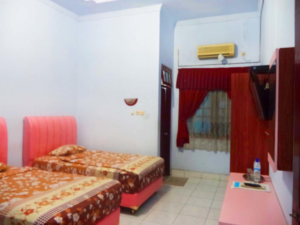 Hotel Indonesia Pekalongan Esterno foto